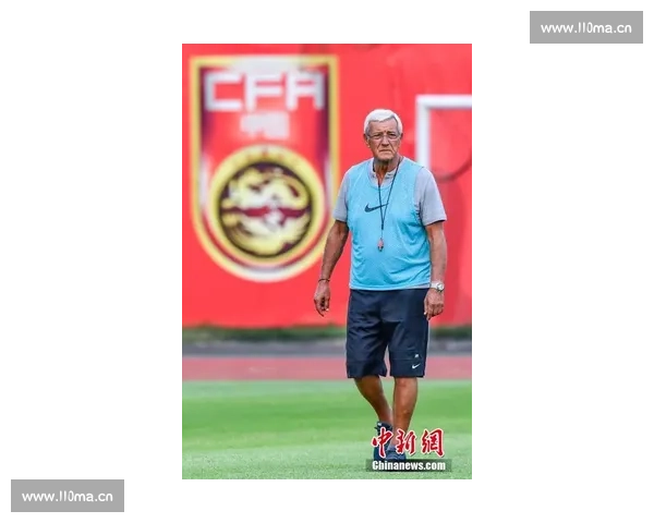 最新足球赛事动态 世界杯预选赛激烈开战 欧洲五大联赛争冠形势日益紧张